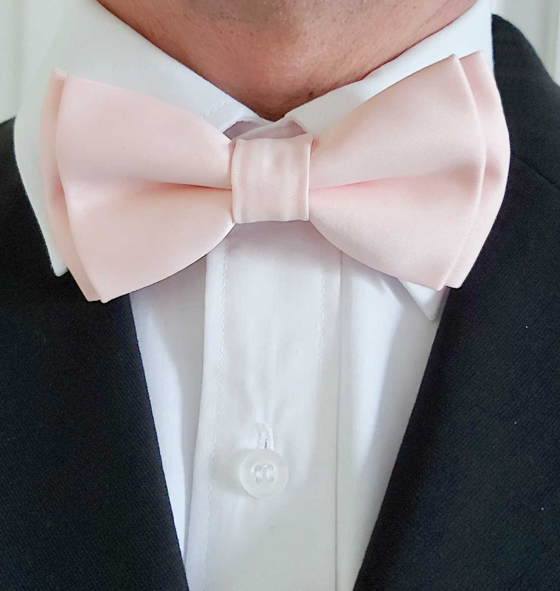 Bow Tie - Pink