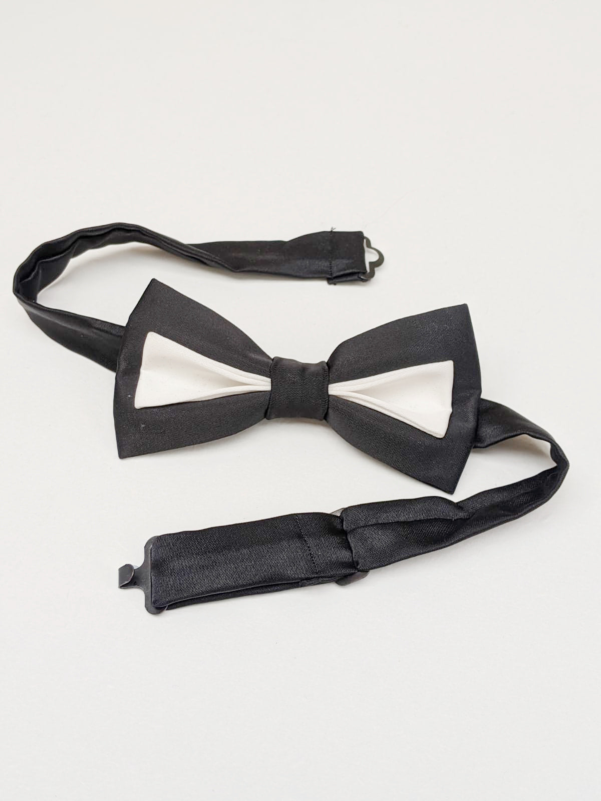 Bow Tie - Black & White