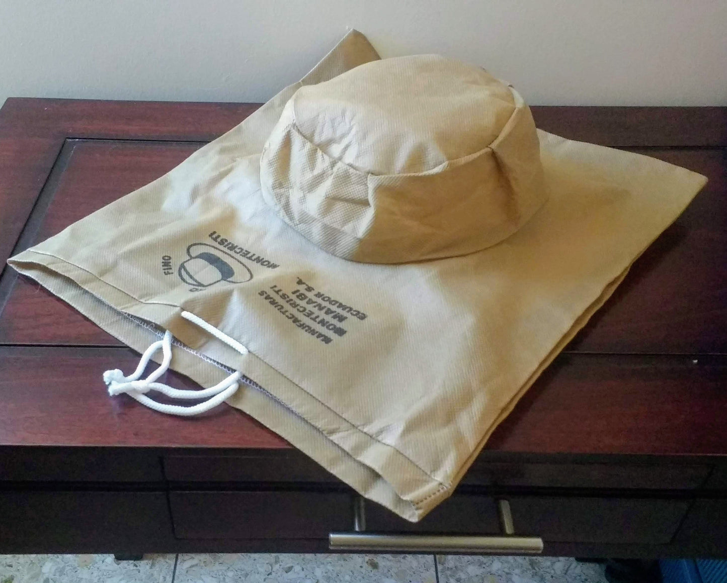 Genuine Montecristi Panama Hat - in Natural