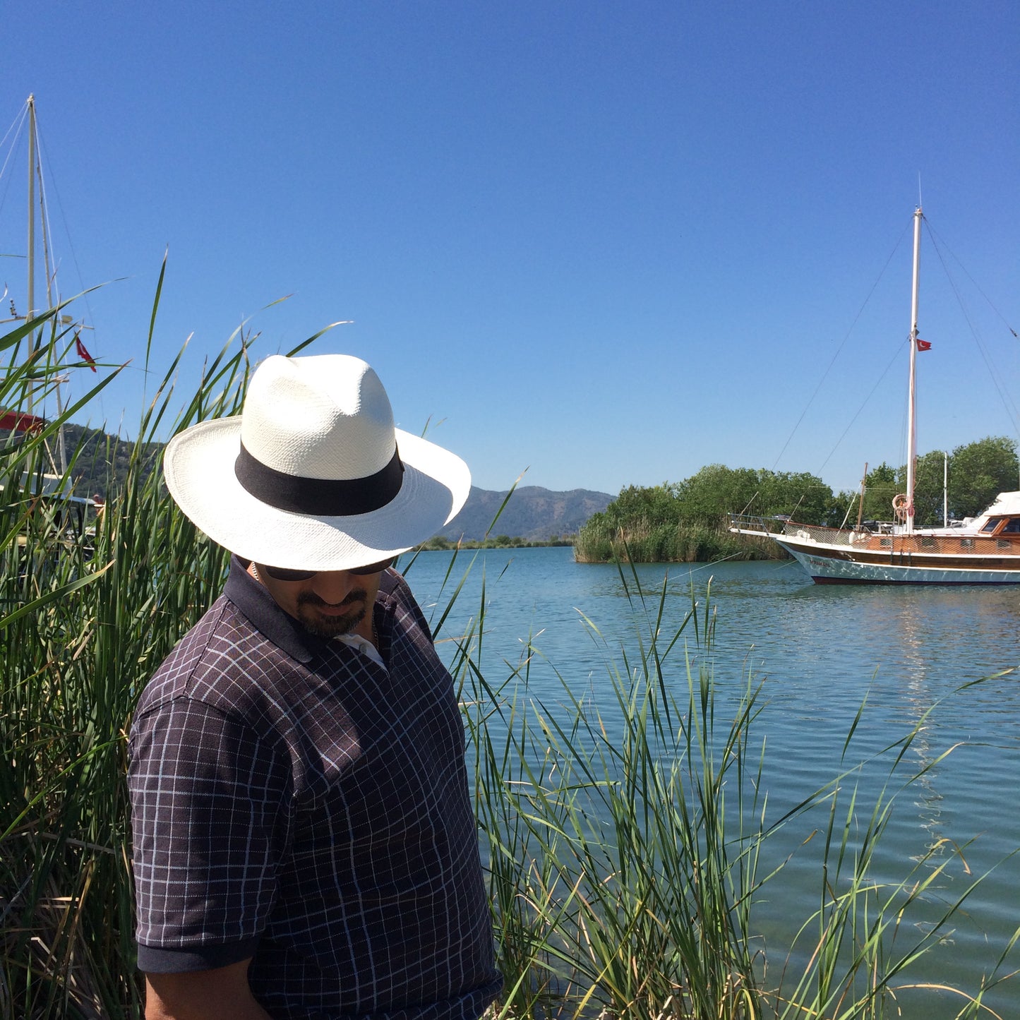 PRE-ORDER White Panama Hat + Travel Tube